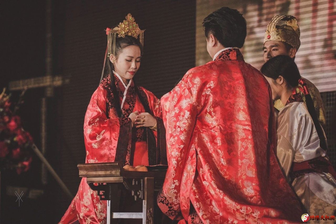 这5种面相的女人必是旺夫益子命，晚年富贵更佳